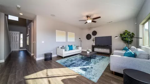 1027 E Seeger Ave, Visalia, CA 93292 photo 6