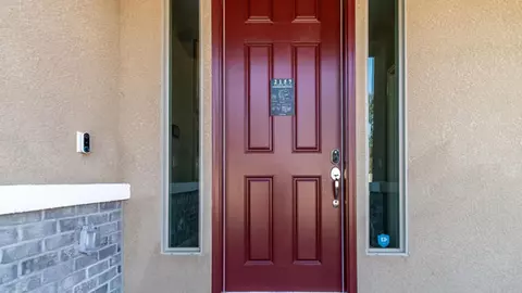 1027 E Seeger Ave, Visalia, CA 93292 photo 3