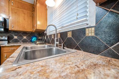 255 Encore Dr, Hanford, CA 93230 photo 10