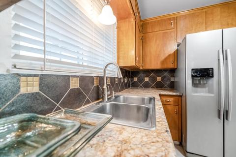 255 Encore Dr, Hanford, CA 93230 photo 11