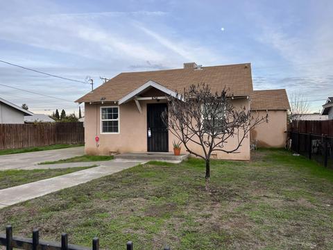 806 N E St, Tulare, CA 93274 photo 1