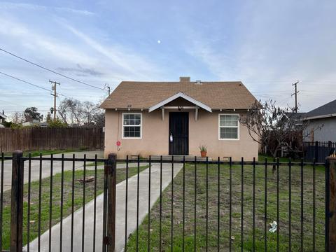 806 N E St, Tulare, CA 93274 photo 2