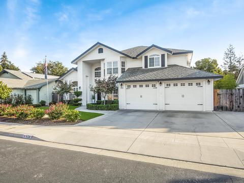 676 Bedford Ave, Clovis, CA 93611 photo 2