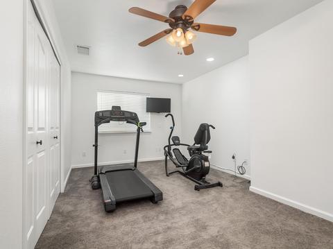 676 Bedford Ave, Clovis, CA 93611 photo 20