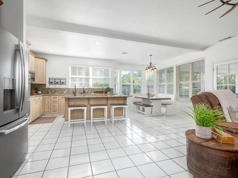 676 Bedford Ave, Clovis, CA 93611 photo 12