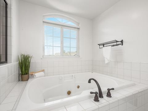 676 Bedford Ave, Clovis, CA 93611 photo 19