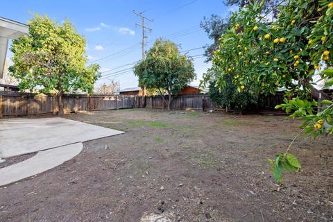 805 E Myrtle Ave, Visalia, CA 93292 photo 23