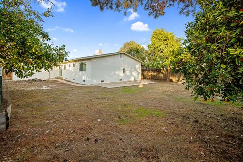 805 E Myrtle Ave, Visalia, CA 93292 photo 24