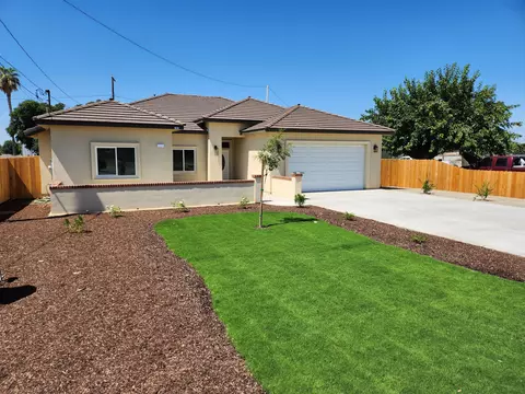 1982 W Northgrand Ave, Porterville, CA 93257