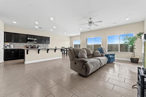 1845 Softwind Dr, Tulare, CA 93274 photo 5