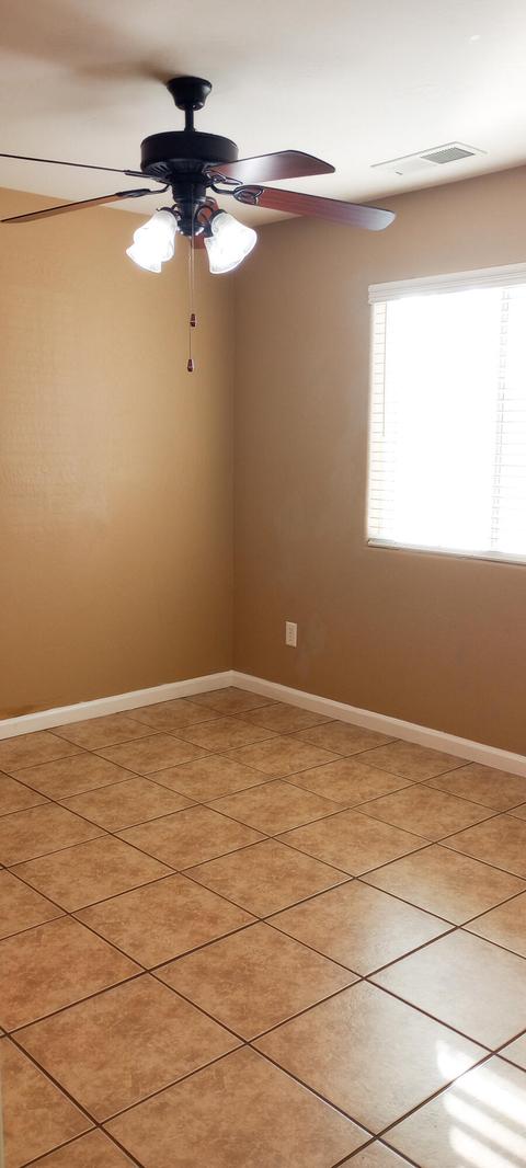 2416 E Chestnut Ct, Visalia, CA 93292 photo 5