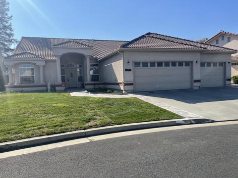 2459 Presidential Dr, Tulare, CA 93274