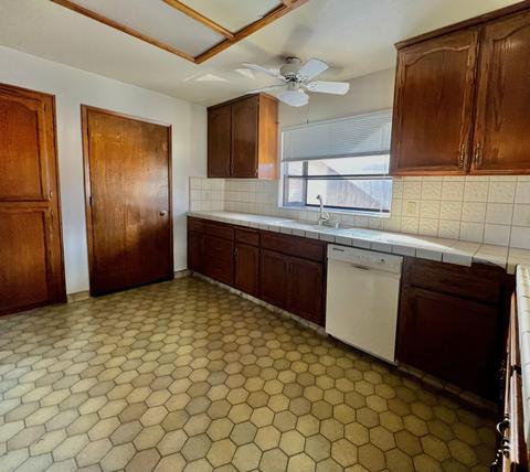 558 E Birch Ave, Hanford, CA 93230 photo 13