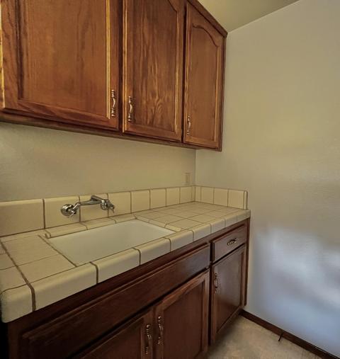 558 E Birch Ave, Hanford, CA 93230 photo 21