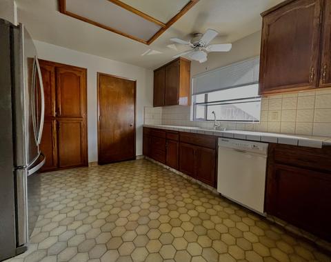558 E Birch Ave, Hanford, CA 93230 photo 17