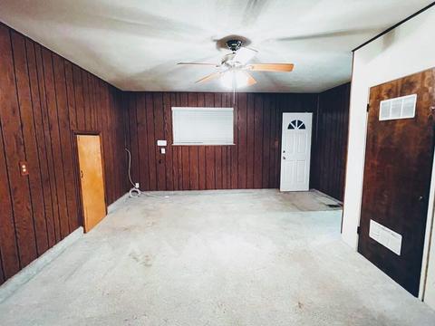 1905 E Alpine Ave, Tulare, CA 93274 photo 12
