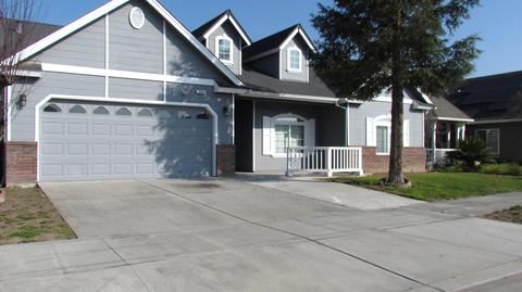 394 E Beech Ave, Reedley, CA 93654 photo 1