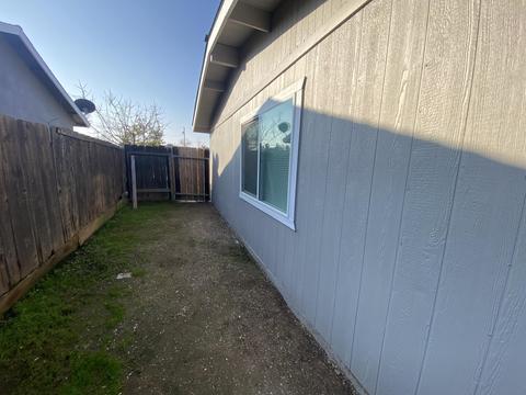 1971 E Olive Way, Dinuba, CA 93618 photo 13