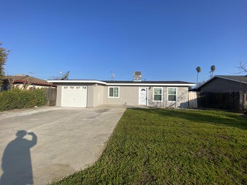 1971 E Olive Way, Dinuba, CA 93618 photo 1