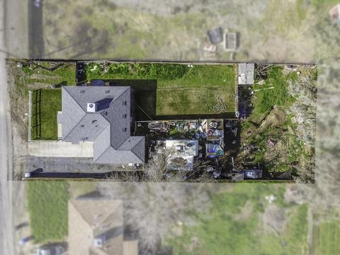 806 E Cameron St, Hanford, CA 93230 photo 2