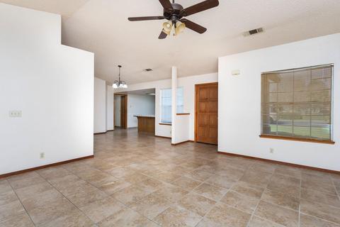 1660 E Gerald Ave, Dinuba, CA 93618 photo 4