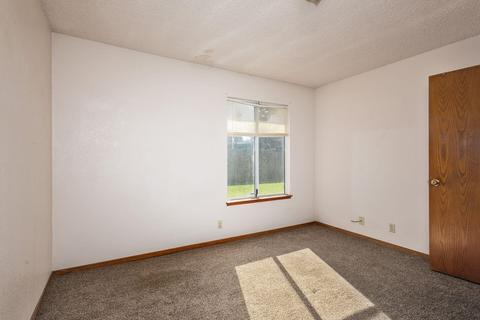 1660 E Gerald Ave, Dinuba, CA 93618 photo 9