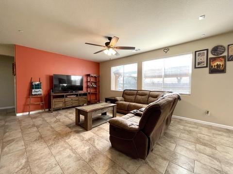 889 Legacy Dr, Lemoore, CA 93245 photo 5