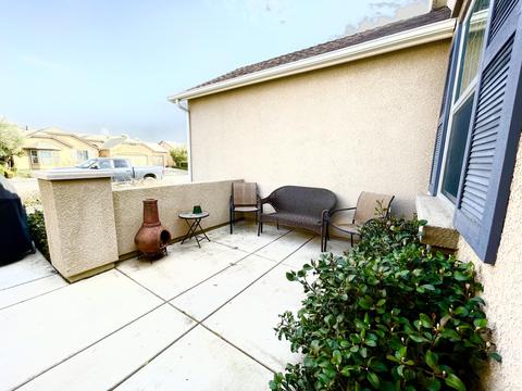 889 Legacy Dr, Lemoore, CA 93245 photo 2