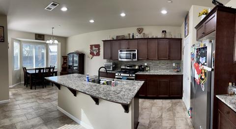 889 Legacy Dr, Lemoore, CA 93245 photo 9