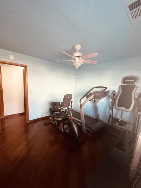 2207 E Kaweah Ct, Visalia, CA 93292 photo 25