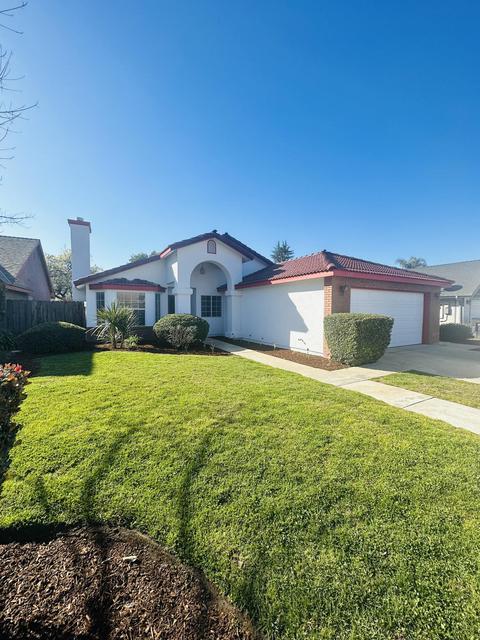 2207 E Kaweah Ct, Visalia, CA 93292 photo 32
