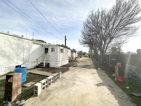 15915 Beechwood Ave, Ivanhoe, CA 93235 photo 2