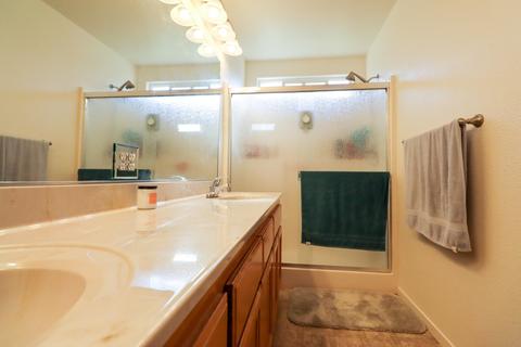 2419 E Oak Ct, Visalia, CA 93292 photo 14
