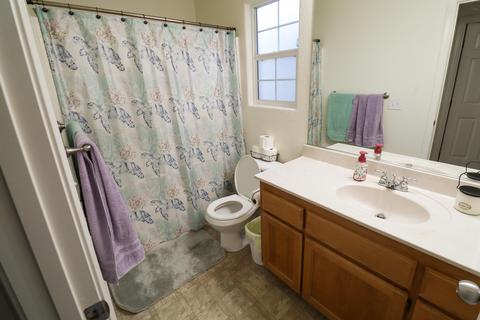 2419 E Oak Ct, Visalia, CA 93292 photo 16
