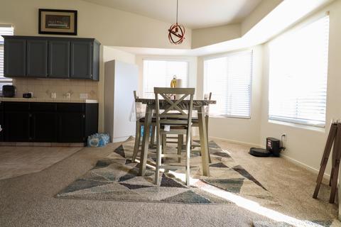 2419 E Oak Ct, Visalia, CA 93292 photo 8