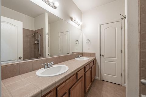 959 Jubilee Ct, Lemoore, CA 93245 photo 37
