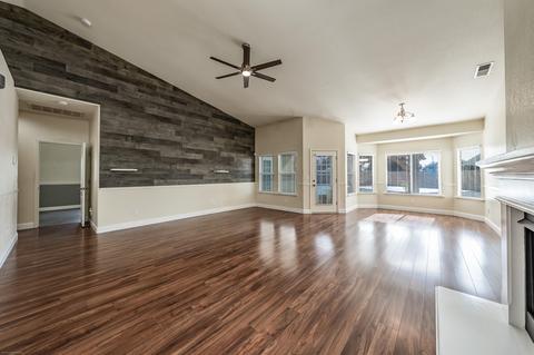 959 Jubilee Ct, Lemoore, CA 93245 photo 5