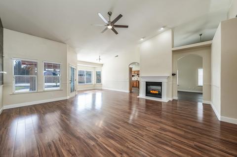 959 Jubilee Ct, Lemoore, CA 93245 photo 6