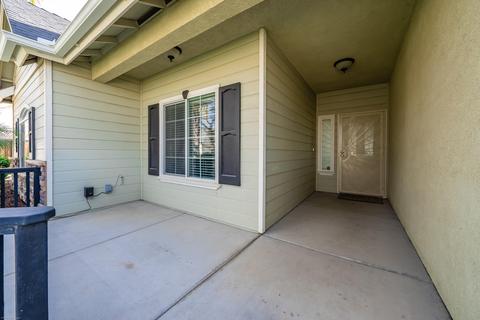 959 Jubilee Ct, Lemoore, CA 93245 photo 3