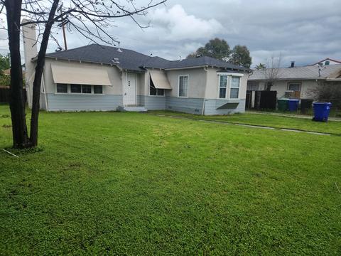 286 E Mill Ave, Porterville, CA 93257