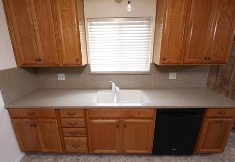 575 E Laguna Ave, Laton, CA 93242 photo 26