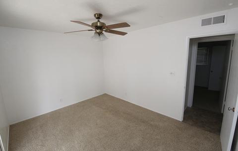 575 E Laguna Ave, Laton, CA 93242 photo 32