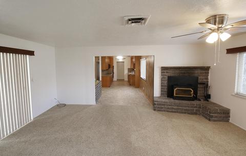 575 E Laguna Ave, Laton, CA 93242 photo 48