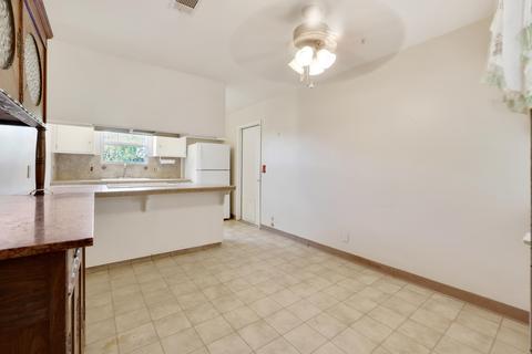1525 N Lemoore Ave, Lemoore, CA 93245 photo 8