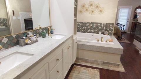 1524 E Parkview Ave, Visalia, CA 93292 photo 41