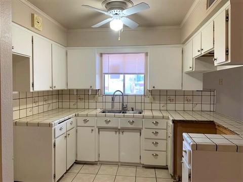 606 Emperor St, Exeter, CA 93221 photo 4