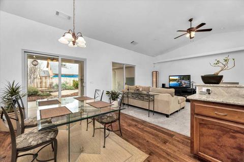 1050 E Vine Ct, Visalia, CA 93292 photo 8