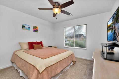 1050 E Vine Ct, Visalia, CA 93292 photo 19