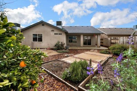 1050 E Vine Ct, Visalia, CA 93292 photo 31