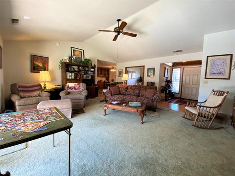 2535 E Paradise Ave, Visalia, CA 93292 photo 9